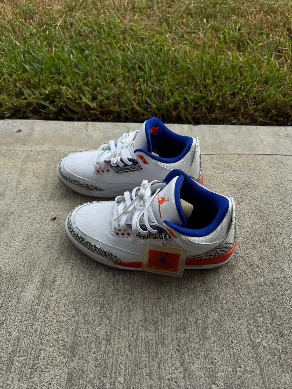 Knick Retro 3s. Size 8M 9.5W. 9/10 Condition. No Box, Comes With Clear Shoe Cont